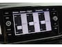 Volkswagen T-Cross 1.0 TSI Style 115PK / 85kW, LED koplampen, dodehoekdetectie (Side Assist), active info display, adaptieve cruise control (ACC), Winter Pakket (Verwarmbare voorstoelen), Apple Carplay & Android Auto, 18" LMV, privacy glas, navigatie, elektrisch verstel- en verwarmbare buitenspiegels, 2-zone climatronic, DAB+, parkeersensoren voor en achter (PDC) etc.