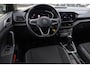 Volkswagen T-Cross 1.0 TSI Style 115PK / 85kW, LED koplampen, dodehoekdetectie (Side Assist), active info display, adaptieve cruise control (ACC), Winter Pakket (Verwarmbare voorstoelen), Apple Carplay & Android Auto, 18" LMV, privacy glas, navigatie, elektrisch verstel- en verwarmbare buitenspiegels, 2-zone climatronic, DAB+, parkeersensoren voor en achter (PDC) etc.