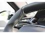 Peugeot e-308 SW GT 54 kWh | SOH 98% | Fase 3 laden | Nieuw model | 6.500km | Warmtepomp | Luxe stoelen | Alcantara |
