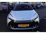 Toyota C-HR / C-HR+ HYBRID 200 GR-SPORT PREMIERE EDITION PANODAK JBL 360° CAMERA EL-ACHTERKLEP PARK-SENSOREN EL-STOEL+MEMORY APPLE/ANDROID NL-AUTO