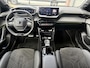 Peugeot 208 GT Pack 1.2 Hybrid 145pk e-DCS6 | ALCANTARA | DODEHOEKBEW. | STOELVERW. | 360° CAMERA | MASSAGE | ELEKTR. STOEL | ADAPTIVE CRUISE | NAVI | DAB+ | DRAADLOOS APPLE CARPLAY / ANDROID AUTO |