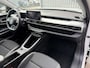 Jeep Avenger 1.2 e-Hybrid Altitude (Elektrische Klep - JBL - Keyless Entry - Adaptieve Cruise Controle - LED - Automatische Airco - Navigatie - Apple Carplay)