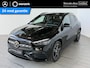 Mercedes-Benz GLA 180 AMG Line | Panoramaschuifdak | Night| Achteruitrijcamera | Dodehoekassistent |