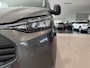 Ford Transit Custom 320 2.5 PHEV L2H1 Limited | Nu met €4424,- bonus | Trekhaak | Direct leverbaar | Apple CarPlay + Android Auto | LED | Verwarmbare Voorstoelen |