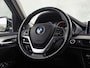 BMW X5 xDrive40e iPerformance High Executive 313Pk Automaat (GROOT NAVI, HEAD-UP DISPLAY, COMFORTSTOELEN MET GEHEUGEN, SFEERVERLICHTING, CAMERA, STOELVERWARMING, GETINT GLAS, NIEUWSTAAT)