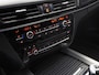 BMW X5 xDrive40e iPerformance High Executive 313Pk Automaat (GROOT NAVI, HEAD-UP DISPLAY, COMFORTSTOELEN MET GEHEUGEN, SFEERVERLICHTING, CAMERA, STOELVERWARMING, GETINT GLAS, NIEUWSTAAT)