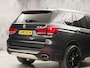 BMW X5 xDrive40e iPerformance High Executive 313Pk Automaat (GROOT NAVI, HEAD-UP DISPLAY, COMFORTSTOELEN MET GEHEUGEN, SFEERVERLICHTING, CAMERA, STOELVERWARMING, GETINT GLAS, NIEUWSTAAT)