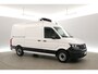 Mercedes-Benz Sprinter Volkswagen Crafter 2.0 TDI L3H3 | Koel/vrieswagen -20° | 3000kg Trekgew. | Airco | Camera | Carplay | 3 Zits | Koelauto