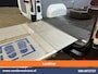 Renault Master 2.3 dCi 150pk L2H2 Euro6 Airco | Laadklep | 2x Zijdeur | Camera | Navigatie | LED | Cruisecontrol Parkeersensoren, Bijrijdersbank