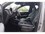 Volvo XC40 T5 Recharge Ultimate Dark | Stoelverwarming | Trekhaak | Parkeercamera | BLIS | Pilot Assist | H/K | Keyless