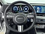 Hyundai Kona Electric Comfort Smart 65.4 kWh | Unieke km-stand! | SoH 98,8% | WLTP 514km | Dodehoek | Stoel + stuurverwarming | El. bed. achterklep |