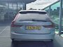 Volvo V90 2.0 T8 Plug-in hybrid AWD Ultimate Dark Volvo V90 2.0 T8 Recharge AWD Ultimate Dark / Pano. dak / Trekhaak / Harman kardon / Elek. verstelbare stoelen / Voor+achter+stuur verwarmd / Leder / Head-up display /