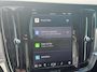 Volvo V90 2.0 T8 Plug-in hybrid AWD Ultimate Dark Volvo V90 2.0 T8 Recharge AWD Ultimate Dark / Pano. dak / Trekhaak / Harman kardon / Elek. verstelbare stoelen / Voor+achter+stuur verwarmd / Leder / Head-up display /