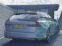 Volvo V90 2.0 T8 Plug-in hybrid AWD Ultimate Dark Volvo V90 2.0 T8 Recharge AWD Ultimate Dark / Pano. dak / Trekhaak / Harman kardon / Elek. verstelbare stoelen / Voor+achter+stuur verwarmd / Leder / Head-up display /