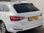 Skoda Superb Combi 1.4 TSI iV Business Edition Plus / 1.600 kg Elektrische trekhaak / PHEV Plug In / Accu SoH 100% / Elektrische stoelen & klep / Adaptieve CC / Virtual Cockpit / Navigatie / Apple Carplay Android / Climate Control /17" LM wielen /