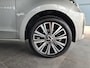 Volkswagen Up! 1.0 Black Style /DAB radio/Elektrische ramen voor/Bluetooth/16 inch LMV