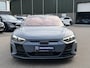 Audi e-Tron GT GT 93 kWh 4WD VAN: 56.900,- VOOR: 53.877,- UW HERSTVOORDEEL: 3.023,- EURO | CARBON PAKKET | STOEL VENTILATIE EN VERWARMING | PANORAMDAK | B&O GELUID | HEAD UP | LUCHTVERING ETC .