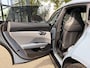 Audi e-Tron GT GT 93 kWh 4WD VAN: 56.900,- VOOR: 53.877,- UW HERSTVOORDEEL: 3.023,- EURO | CARBON PAKKET | STOEL VENTILATIE EN VERWARMING | PANORAMDAK | B&O GELUID | HEAD UP | LUCHTVERING ETC .