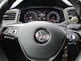 Volkswagen T-Roc 1.5 TSI Style km 104301 Camera navigatie trekhaak sportvelgen zeer mooie complete auto verkoop in opdracht