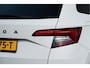 Skoda Karoq 1.5 TSI ACT Sportline | El. Trekhaak | ACC | 19" | Camera | Stoel-stuurverw.
