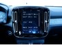 Volvo XC40 2.0 T4 Inscription Stoel-/ stuurwielverwarming | Lederen bekleding | Achteruitrijcamera | 18 inch. lichtmetalen velgen | Cruise control | BLIS |