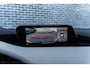 Mazda 3 2.0 e-SkyActiv-X M Hybrid 180 Luxury | Wit Lederen Bekleding | Head-up Display | 360 Graden Camera | Parkeersensoren | Lichtmetalen Velgen 18 inch | Keyless Entry | Stoelverwarming | LED Koplampen | Cruise Control Adaptief | Dodehoekdetectie | Navigatie | Apple Carplay | Android Auto