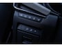 Mazda 3 2.0 e-SkyActiv-X M Hybrid 180 Luxury | Wit Lederen Bekleding | Head-up Display | 360 Graden Camera | Parkeersensoren | Lichtmetalen Velgen 18 inch | Keyless Entry | Stoelverwarming | LED Koplampen | Cruise Control Adaptief | Dodehoekdetectie | Navigatie | Apple Carplay | Android Auto