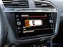 Volkswagen Tiguan 1.4 TSI eHybrid | R-Line Business+ | El. Pano Dak | Park Assist | Matrix LED | Apple Car Play/Android Auto | Winter Pakket | Top Comfort Stoelen | Trekhaak | Buitenspiegels in Kleur