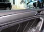 Volkswagen Tiguan 1.4 TSI eHybrid | R-Line Business+ | El. Pano Dak | Park Assist | Matrix LED | Apple Car Play/Android Auto | Winter Pakket | Top Comfort Stoelen | Trekhaak | Buitenspiegels in Kleur