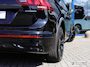 Volkswagen Tiguan 1.4 TSI eHybrid | R-Line Business+ | El. Pano Dak | Park Assist | Matrix LED | Apple Car Play/Android Auto | Winter Pakket | Top Comfort Stoelen | Trekhaak | Buitenspiegels in Kleur