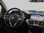 BMW 3-Serie 320i High Executive (Goed OndH, Navi Pro, StoelV, PDC V+A, Climate Con, Cruise Con, Etc)