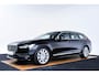 Volvo V90 2.0 T5 Inscription Panoramadak - Luchtvering - Adaptieve Cruise Control - Head up - Harman Kardon - Stoelverwarming voor/achter - Stuurwielverwarming - Visual Park Assist - Drive Mode Settings -