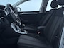 Volkswagen T-Roc 1.5 TSI Life 75 Edition 150 pk Automaat | Navigatie | Trekhaak | Parkeersensoren (Park assist) | Achteruitrijcamera | Adaptieve cruise control | Lane assist | Apple carplay / Android auto |