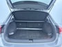 Volkswagen T-Roc 1.5 TSI Life 75 Edition 150 pk Automaat | Navigatie | Trekhaak | Parkeersensoren (Park assist) | Achteruitrijcamera | Adaptieve cruise control | Lane assist | Apple carplay / Android auto |