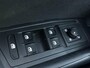 Volkswagen T-Roc 1.5 TSI Life 75 Edition 150 pk Automaat | Navigatie | Trekhaak | Parkeersensoren (Park assist) | Achteruitrijcamera | Adaptieve cruise control | Lane assist | Apple carplay / Android auto |
