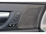 Volvo XC60 T6 Recharge AWD Ultra Black Edition - Luchtvering - Panorama/schuifdak - IntelliSafe Assist & Surround - 360º Camera - Harman/Kardon audio - Adaptieve LED koplampen - Verwarmde voorstoelen, stuur & achterbank - Parkeersensoren voor & achter - Elektr. bedienb. voorstoelen met geheugen - Head up display - Draadloze tel. lader - Extra getint glas - Inklapbare trekhaak - 21' LMV