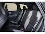Volvo XC60 T6 Recharge AWD Ultra Black Edition - Luchtvering - Panorama/schuifdak - IntelliSafe Assist & Surround - 360º Camera - Harman/Kardon audio - Adaptieve LED koplampen - Verwarmde voorstoelen, stuur & achterbank - Parkeersensoren voor & achter - Elektr. bedienb. voorstoelen met geheugen - Head up display - Draadloze tel. lader - Extra getint glas - Inklapbare trekhaak - 21' LMV