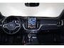 Volvo XC60 T6 Recharge AWD Ultra Black Edition - Luchtvering - Panorama/schuifdak - IntelliSafe Assist & Surround - 360º Camera - Harman/Kardon audio - Adaptieve LED koplampen - Verwarmde voorstoelen, stuur & achterbank - Parkeersensoren voor & achter - Elektr. bedienb. voorstoelen met geheugen - Head up display - Draadloze tel. lader - Extra getint glas - Inklapbare trekhaak - 21' LMV