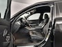 BMW 3-Serie Touring 330e Business Edition Plus | ZWARTE HEMEL | WEGKLAPBARE TREKHAAK | NAVI PROF | SPORTSEATS