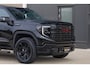 GMC Sierra BLACK OPS | DENALI 6.2 V8 426PK Full Option | €84950,- excl | De Meest Luxe Pick-Up in zijn Klasse | Comfortabele Dubbele Cabine met Royale 5 Zitplaatsen | BPM vrij | Nu Leverbaar uit Voorraad | Voorraad Nr 1924 | De specialist in Amerikaanse pick‑ups in Nederland en Europa.