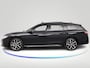 Volkswagen Passat Variant 1.5 eHybrid R-Line Edition 272 pk Automaat (DSG) | Verlengde garantie | Navigatie | Panoramadak | Trekhaak (wegklapbaar) | Lederen bekleding | Rondomzicht camera | Stoelverwarming/ventilatie | R-Line |