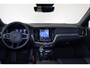Volvo V60 T8 Recharge AWD Plus Dark - Panorama/schuifdak - IntelliSafe Assist & Surround - 360º Camera - Harman/Kardon audio - Verwarmde voorstoelen, stuur & achterbank - Parkeersensoren voor & achter - Elektr. bedienb. voorstoelen met geheugen - Head up display - Extra getint glas - Inklapbare trekhaak - 18' LMV