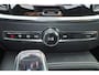 Volvo V60 T8 Recharge AWD Plus Dark - Panorama/schuifdak - IntelliSafe Assist & Surround - 360º Camera - Harman/Kardon audio - Verwarmde voorstoelen, stuur & achterbank - Parkeersensoren voor & achter - Elektr. bedienb. voorstoelen met geheugen - Head up display - Extra getint glas - Inklapbare trekhaak - 18' LMV