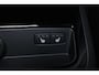 Volvo V60 T8 Recharge AWD Plus Dark - Panorama/schuifdak - IntelliSafe Assist & Surround - 360º Camera - Harman/Kardon audio - Verwarmde voorstoelen, stuur & achterbank - Parkeersensoren voor & achter - Elektr. bedienb. voorstoelen met geheugen - Head up display - Extra getint glas - Inklapbare trekhaak - 18' LMV