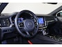 Volvo V60 T8 Recharge AWD Plus Dark - Panorama/schuifdak - IntelliSafe Assist & Surround - 360º Camera - Harman/Kardon audio - Verwarmde voorstoelen, stuur & achterbank - Parkeersensoren voor & achter - Elektr. bedienb. voorstoelen met geheugen - Head up display - Extra getint glas - Inklapbare trekhaak - 18' LMV