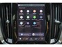 Volvo V60 T8 Recharge AWD Plus Dark - Panorama/schuifdak - IntelliSafe Assist & Surround - 360º Camera - Harman/Kardon audio - Verwarmde voorstoelen, stuur & achterbank - Parkeersensoren voor & achter - Elektr. bedienb. voorstoelen met geheugen - Head up display - Extra getint glas - Inklapbare trekhaak - 18' LMV