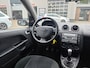 Ford Fiesta 1.4-16V Ghia / PDC / AIRCO