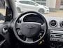 Ford Fiesta 1.4-16V Ghia / PDC / AIRCO