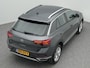 Volkswagen T-Roc R-Line 1.5 TSI 150PK | Stoel & Stuurverwarming | Achteruitrijcamera | Apple Carplay | Side Assist | Elektrische achterklep |
