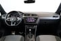 Volkswagen Tiguan 1.5 TSI ACT R-Line - Schuif/Kanteldak - Trekhaak - Stoelverwarming